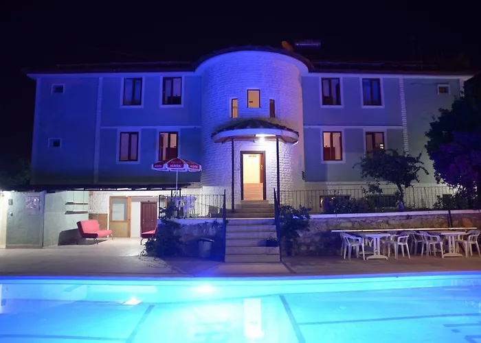 Pensionat Pine Forest *